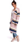 rozowy sweter w kolorowe paski