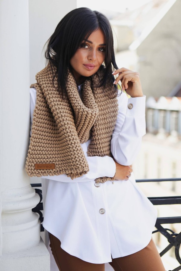 Długi szalik z grubym splotem