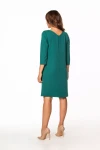 elegancka sukienka do kolan midi w szmaragdowym kolorze na uroczystość.webp