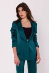 elegancki garnitur z satyny.webp