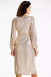 błyszcząca sukienka za kolano na długi rękaw.webp