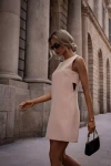 stylowa sukienka mini z wycięciami.webp