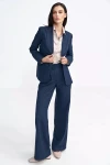 biurowy komplet damski w kolorze granatowym.webp