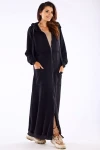 czarna bluza damska do ziemi.webp