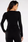 czarna gładka bluzka na długi rękaw.webp