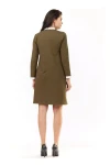 sukienka z kołnierzykiem kolor khaki.webp