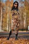 luźna bluza z geometrycznym wzorem.webp