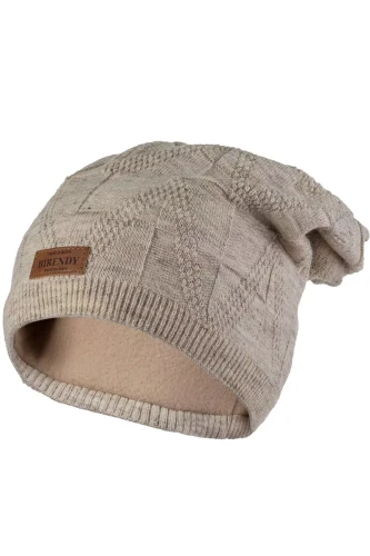 polarowa czapka z elastycznym ściągaczem.webp