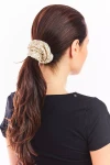 cekinowa gumka scrunchie.webp