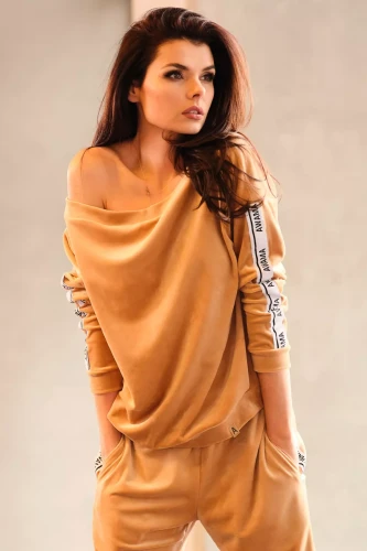 welurowa bluza na jedno ramię