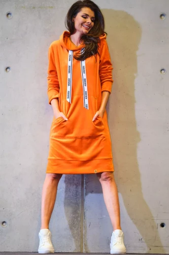 sukienka dresowa pomarańczowa z kapturem