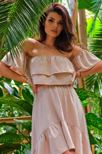 casualowy top z falbanami