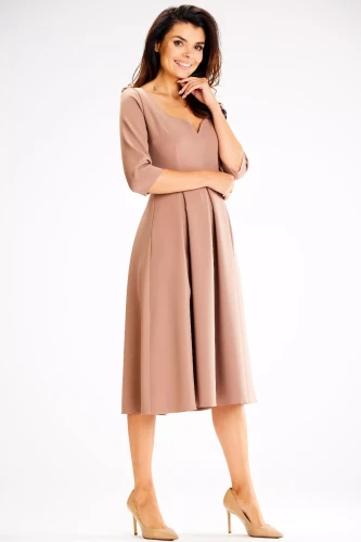sukienka midi z rękawami  beżowa