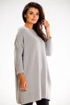 kobieca szara sukienka sweterkowa oversize z kieszeniami i dekoltem łódka.webp