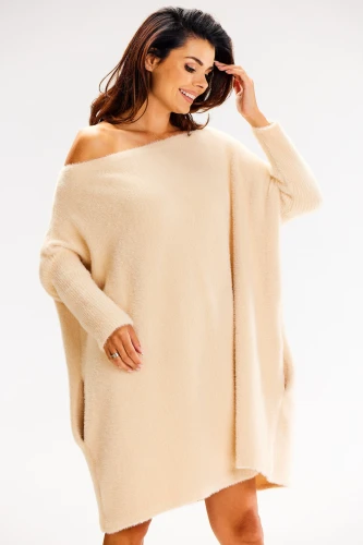sukienka casual z miękkim swetrem o kroju nietoperza.webp