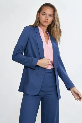 Elegancka marynarka do garnituru damskiego.webp