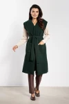 Elegancka wełniana kamizelka maxi z paskiem w talii.webp
