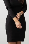 dzianinowa sukienka midi slim fit damska.webp