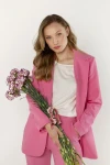 damska marynarka różowa elegancka.webp