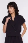 czarny krótki żakiet damski smart casual.webp