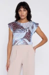 niebieska elegancka bluzka damska we wzory.webp