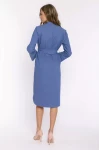 Minimalistyczna sukienka koszulowa midi. niebieska.webp