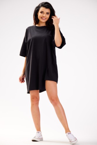 Damska sukienka T-shirt oversize z szerokimi rękawami.jpg