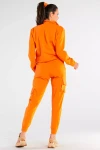Spodnie damskie jogger cargo z regulowanym sznurkiem w pasie.webp
